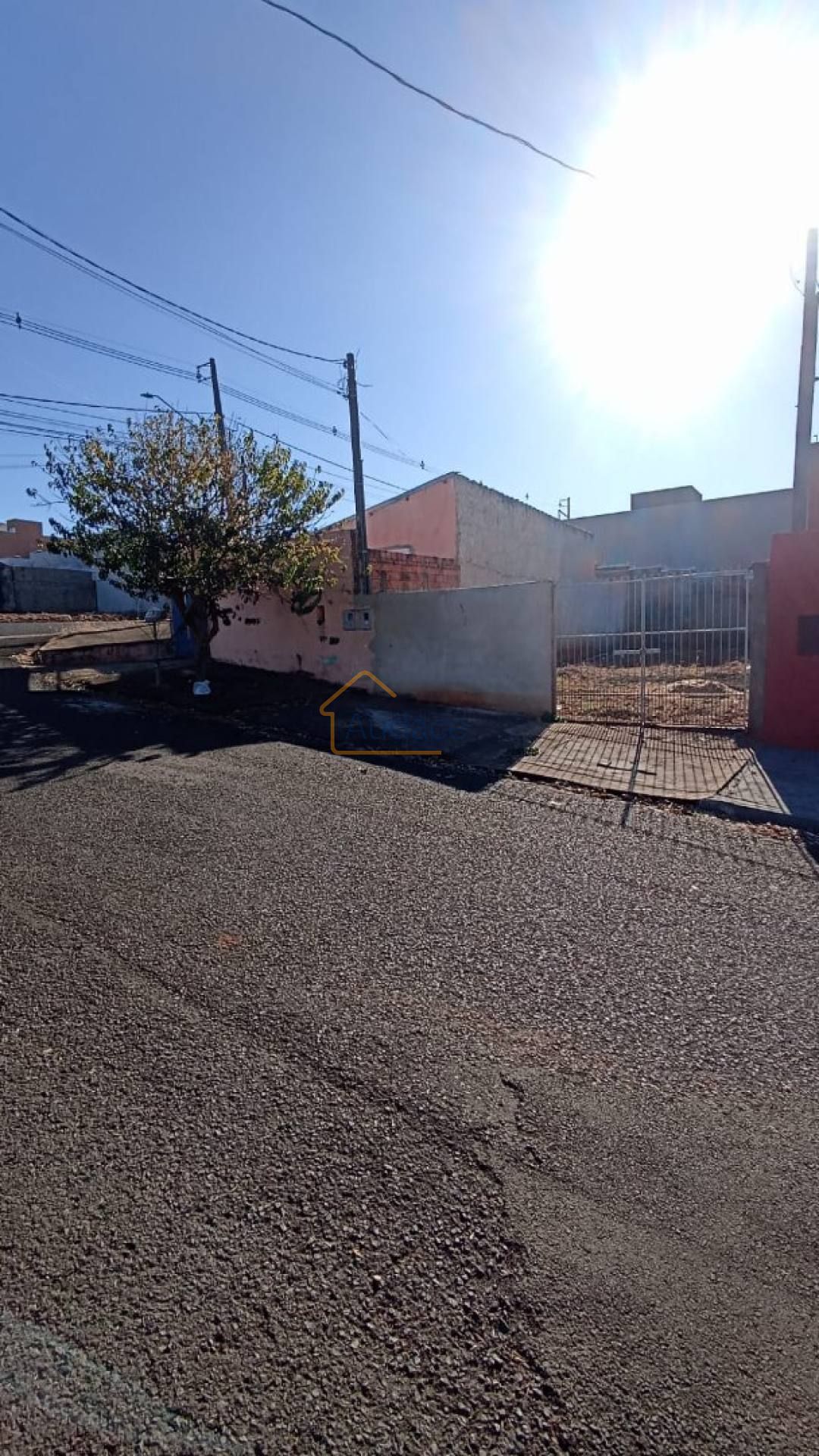 Vende-se Terreno