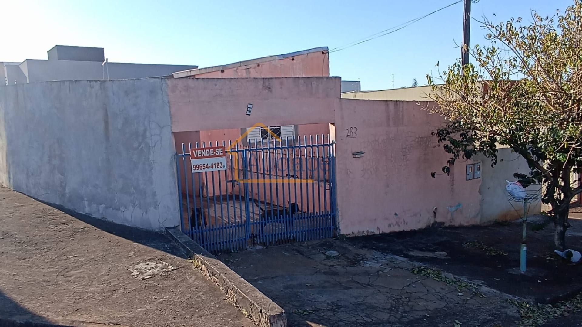 Vende-se Terreno