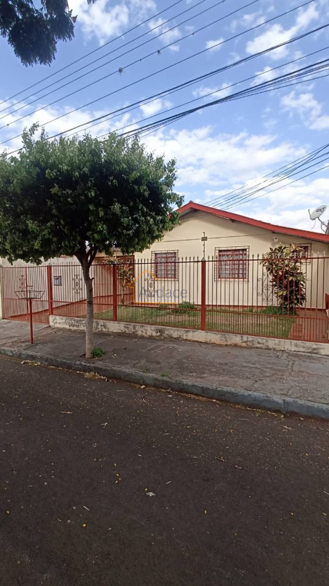 Aluga-se Casa Jd. Sta Rita III