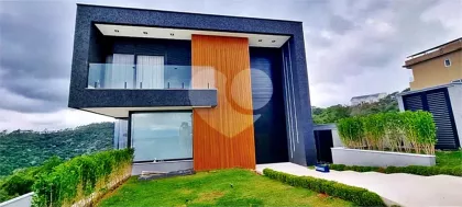 Casa à venda no condomínio Mar Azul