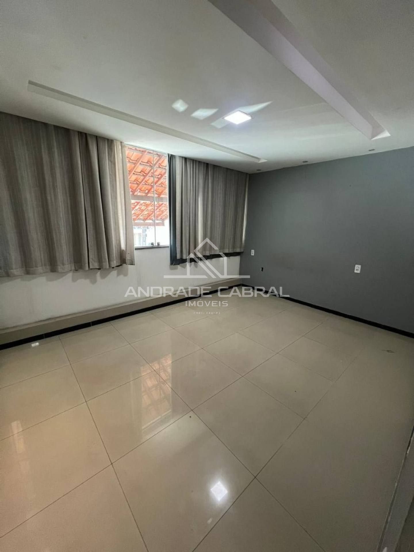 CASA DE ANDAR NA RUA JAPARATUBA, BAIRRO SANTO ANTÔNIO