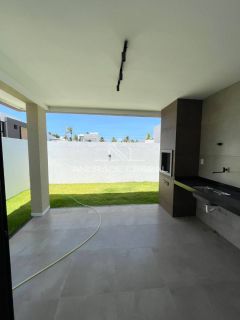 Condomínio Sol & Praia – Casa Novinha e Moderna!