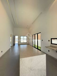 Condomínio Padang – Casa Ampla e Confortável!