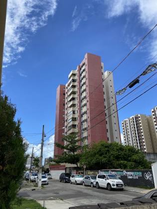 Apartamento Para Vender com 3 quartos 3 suítes no bairro Grageru em Aracaju