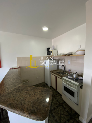 Apartamento Para Temporada com 2 quartos, sendo 1 suíte no bairro Canasvieiras em Florianópolis