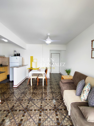 Apartamento Para Temporada com 2 quartos no bairro Canasvieiras em Florianópolis