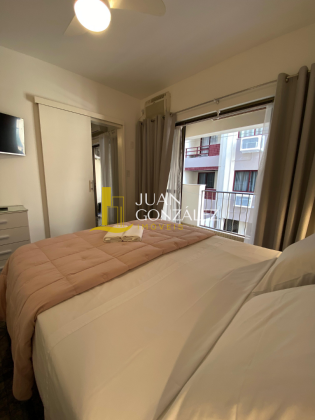 Apartamento Para Temporada com 02 quartos no bairro Canasvieiras em Florianópolis