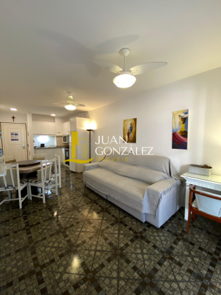 Apartamento Para Temporada com 02 quartos no bairro Canasvieiras em Florianópolis