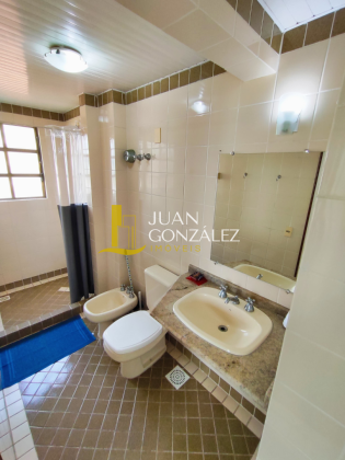 Apartamento Para Temporada com 2 quartos e vista para o mar no bairro Canasvieiras em Florianópolis