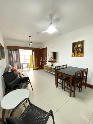 Apartamento Para Temporada com 2 quartos no bairro Canasvieiras em Florianópolis
