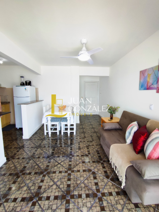 Apartamento Para Temporada com 02 quartos no bairro Canasvieiras em Florianópolis