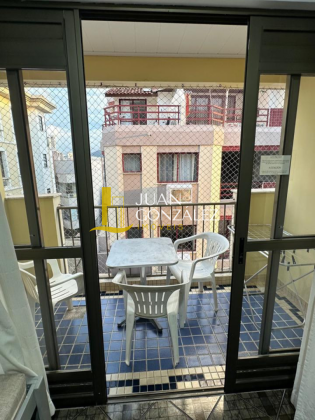 Apartamento Para Temporada com 2 quartos no bairro Canasvieiras em Florianópolis