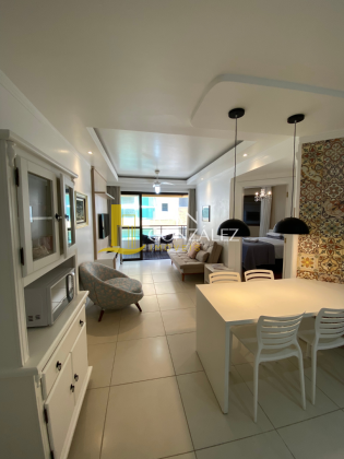 Apartamento Para Temporada com 1 dormitorio,vista lateral ao mar, no bairro Canasvieiras em Florianópolis