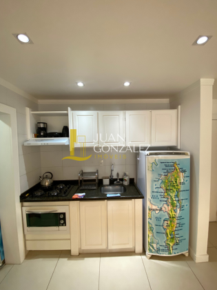 Apartamento Para Temporada com 1 dormitorio,vista lateral ao mar, no bairro Canasvieiras em Florianópolis