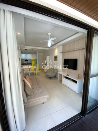 Apartamento Para Temporada com 1 dormitorio,vista lateral ao mar, no bairro Canasvieiras em Florianópolis