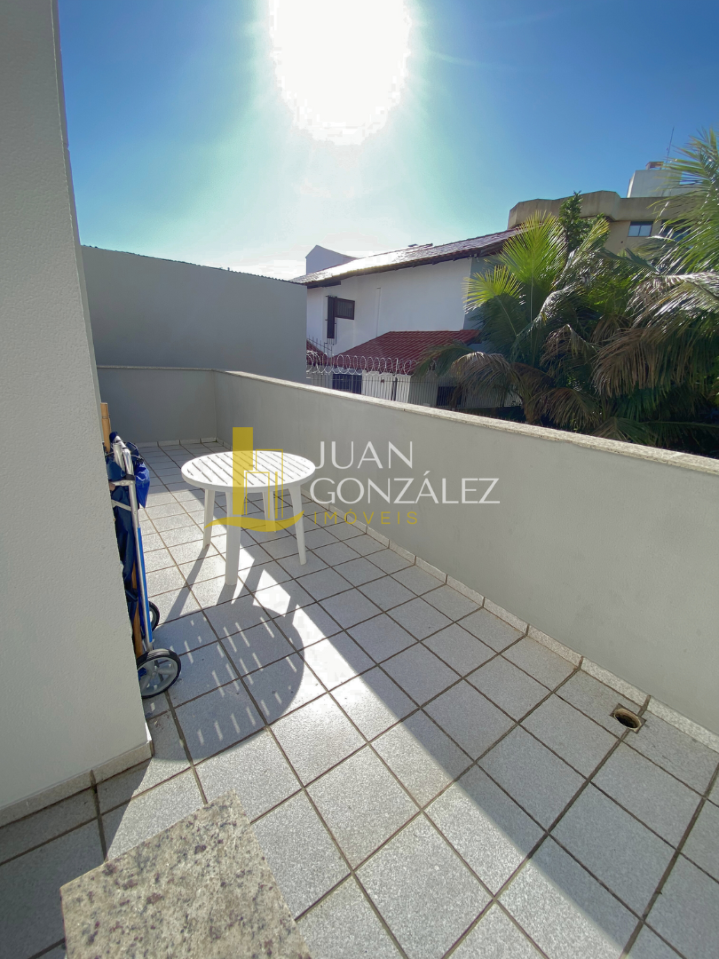 Apartamento Para Temporada com 2 quartos, sendo um suíte no bairro Canasvieiras em Florianópolis