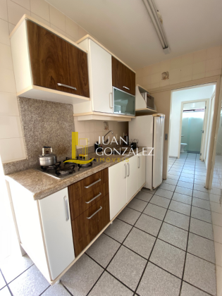 Apartamento Para Temporada com 2 quartos, sendo um suíte no bairro Canasvieiras em Florianópolis