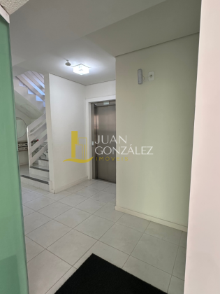 Cobertura à Venda com 03 quartos, sendo 02 suítes no bairro Canasvieiras em Florianópolis