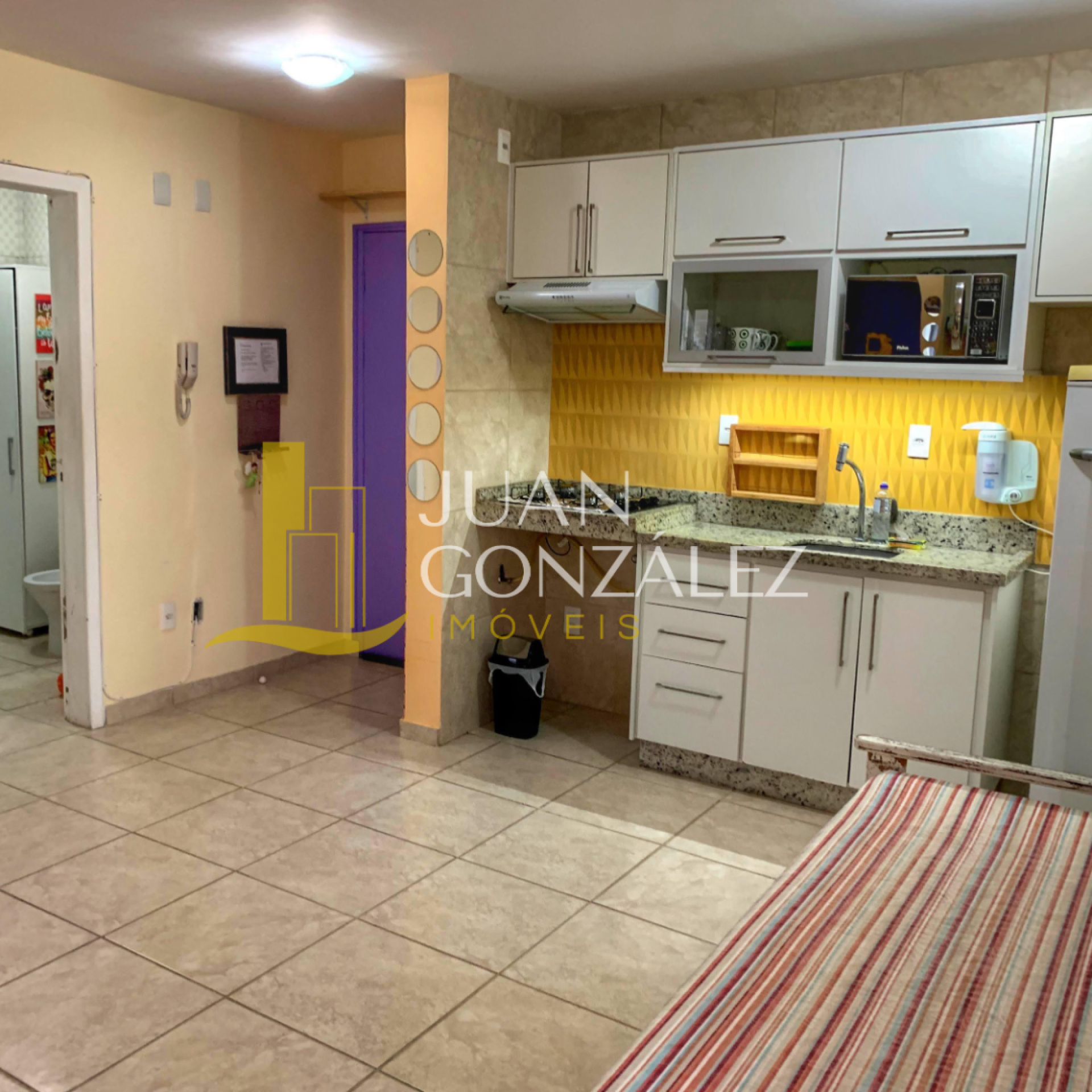 Apartamento tipo Studio Para Vender no bairro Canasvieiras em Florianópolis