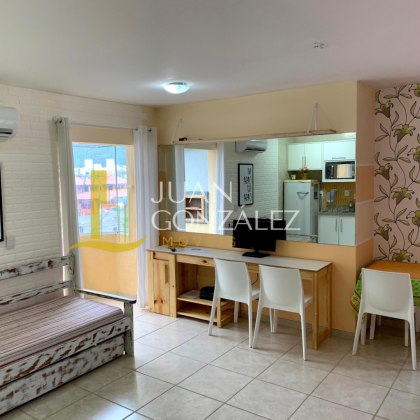 Apartamento tipo Studio Para Vender no bairro Canasvieiras em Florianópolis
