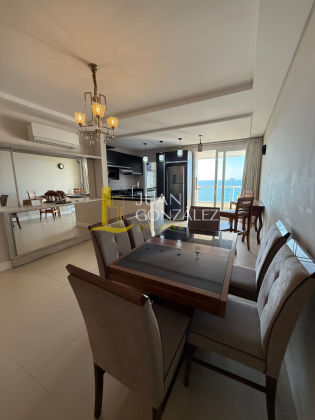 Apartamento Exclusivo para a venda Frente para o Mar no bairro Canasvieiras em Florianópolis