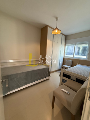 Apartamento Exclusivo para a venda Frente para o Mar no bairro Canasvieiras em Florianópolis