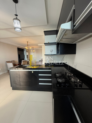 Apartamento Exclusivo para a venda Frente para o Mar no bairro Canasvieiras em Florianópolis
