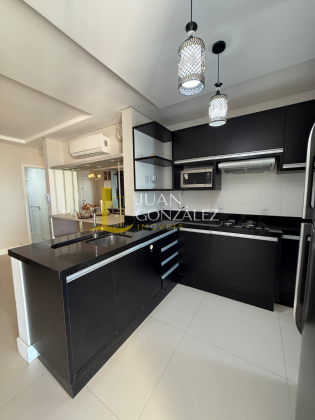 Apartamento Exclusivo para a venda Frente para o Mar no bairro Canasvieiras em Florianópolis