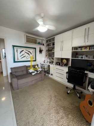 Apartamento Para Vender com 02 quartos sendo 01 suíte no bairro Canasvieiras em Florianópolis