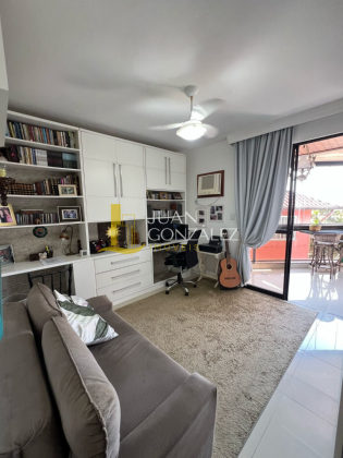Apartamento Para Vender com 02 quartos sendo 01 suíte no bairro Canasvieiras em Florianópolis