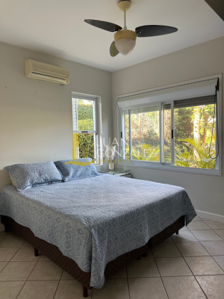 Casa Para Temporada com 3 quartos, sendo 1 suíte no bairro Jurerê In em Florianópolis