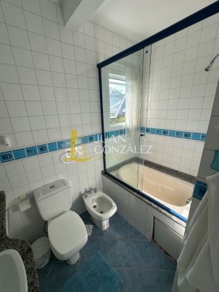 Casa Para Temporada com 3 quartos, sendo 1 suíte no bairro Jurerê In em Florianópolis