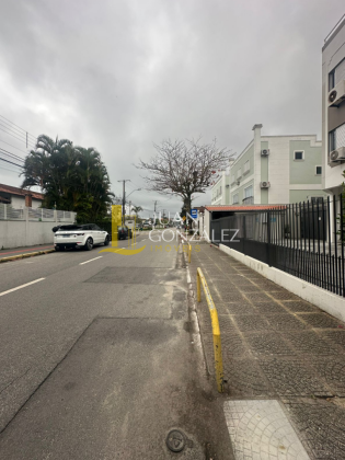 Apartamento Para Vender com 01 quarto no bairro Canasvieiras em Florianópolis