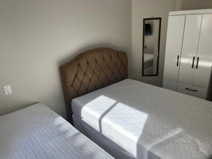 Apartamento Para Temporada com 02 quarto sendo 01 suíte no bairro Canasvieiras em Florianópolis