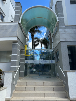 Apartamento Para Temporada com 02 quarto sendo 01 suíte no bairro Canasvieiras em Florianópolis