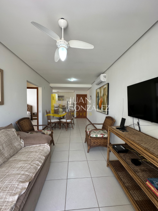 Apartamento Para Temporada com 02 quarto sendo 01 suíte no bairro Canasvieiras em Florianópolis