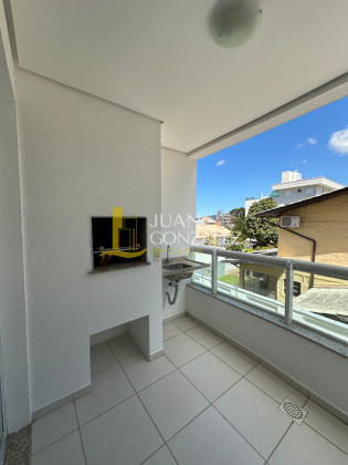 Apartamento Para Temporada com 02 quarto sendo 01 suíte no bairro Canasvieiras em Florianópolis