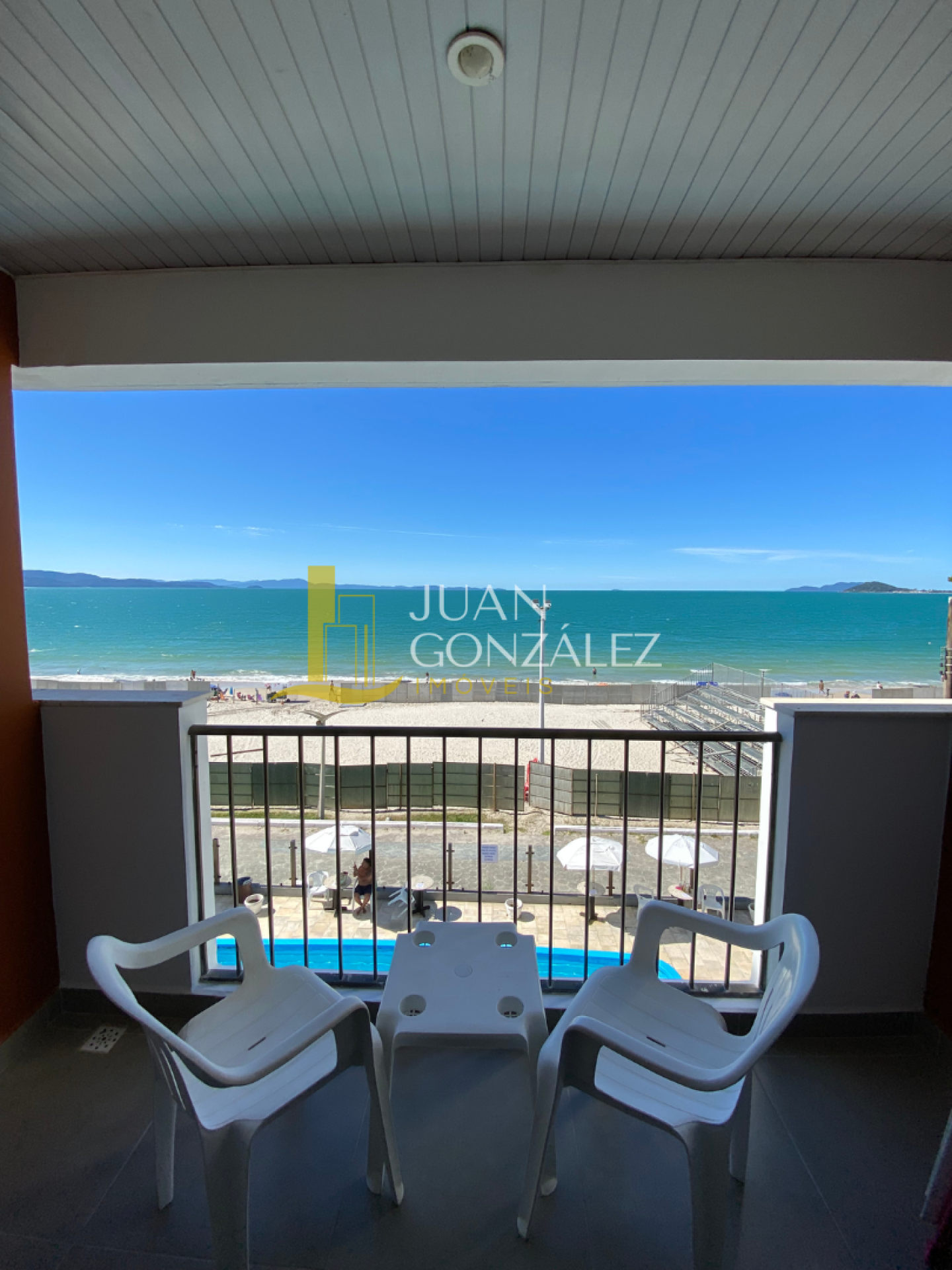 Apartamento Para Temporada com 01 quarto no bairro Canasvieiras em Florianópolis