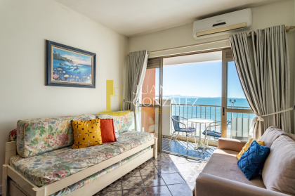 Apartamento Para Temporada com 01 quarto com vista ao mar no bairro Canasvieiras