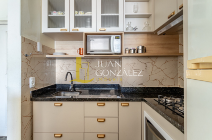 Apartamento Para Temporada com 01 quarto com vista ao mar no bairro Canasvieiras