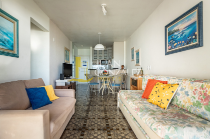 Apartamento Para Temporada com 01 quarto com vista ao mar no bairro Canasvieiras
