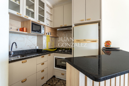 Apartamento Para Temporada com 01 quarto com vista ao mar no bairro Canasvieiras