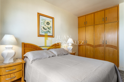 Apartamento Para Temporada com 01 quarto com vista ao mar no bairro Canasvieiras