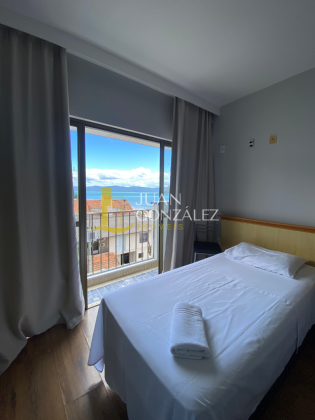 Apartamento Moderno com 2 Suítes e Vista Lateral para o Mar