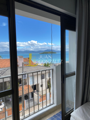 Apartamento Moderno com 2 Suítes e Vista Lateral para o Mar