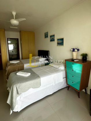 Apartamento moderno e aconchegante frente ao mar em canasvieiras Florianópolis