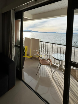 Apartamento moderno e aconchegante frente ao mar em canasvieiras Florianópolis