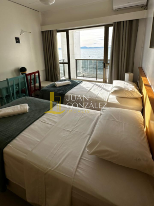 Apartamento moderno e aconchegante frente ao mar em canasvieiras Florianópolis