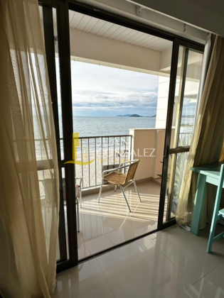 Apartamento moderno e aconchegante frente ao mar em canasvieiras Florianópolis