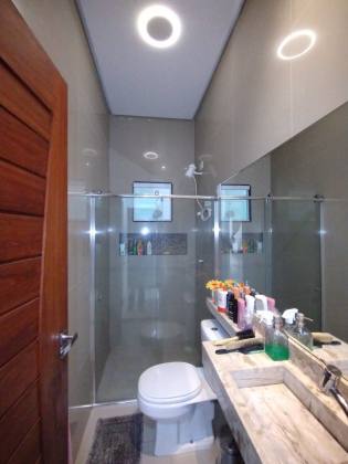 Casa em Condomínio Fechado sendo 3/4